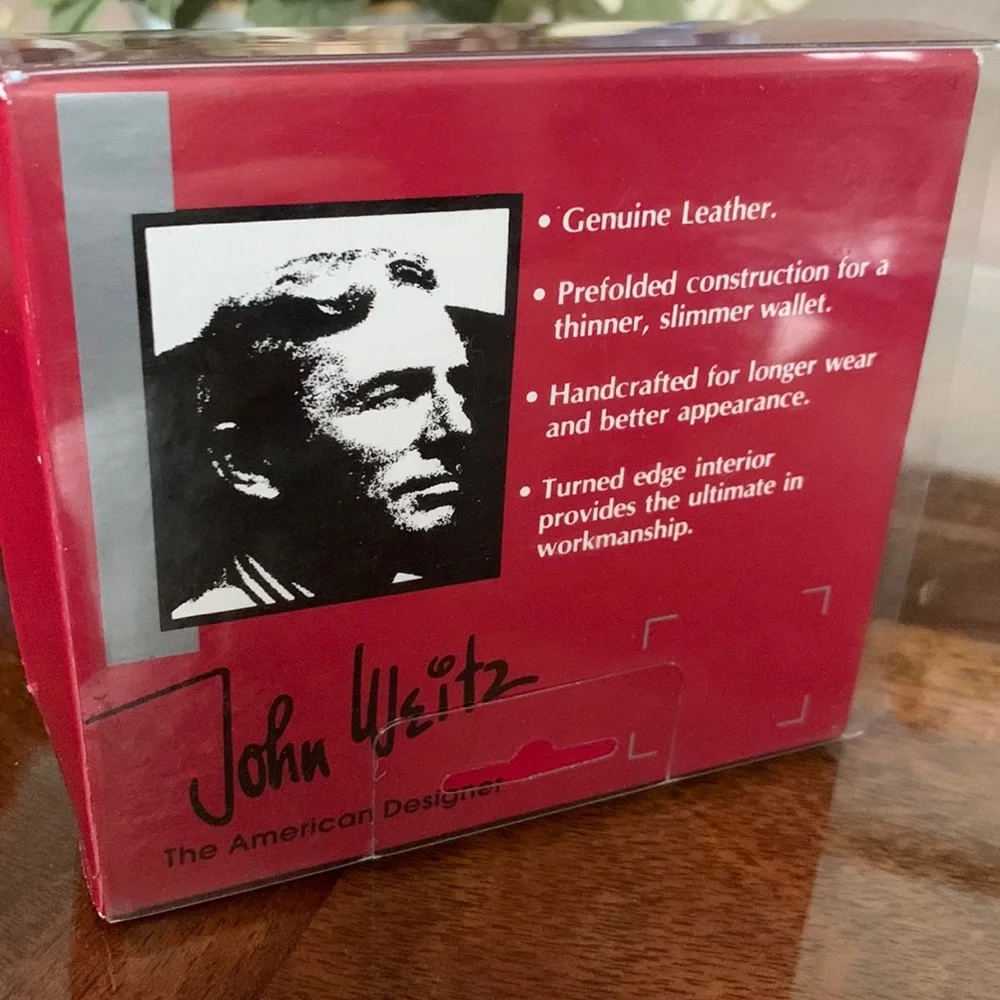 John Weitz Genuine Leather Trifold Wallet Brown gift boxed American Designer New